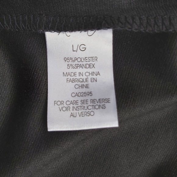 Kismet Black Sleeveless Top - Picture 6 of 6